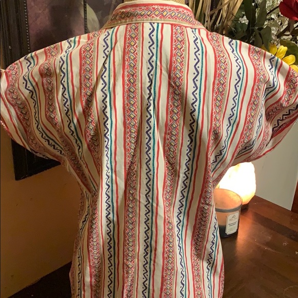 Vintage button down tee. Size medium - Picture 2 of 3